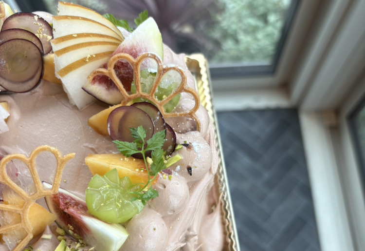 ご予約承っております!